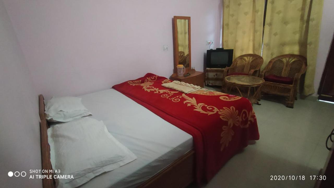 Hotel Himalayan Inn Uttarkāshi Zewnętrze zdjęcie