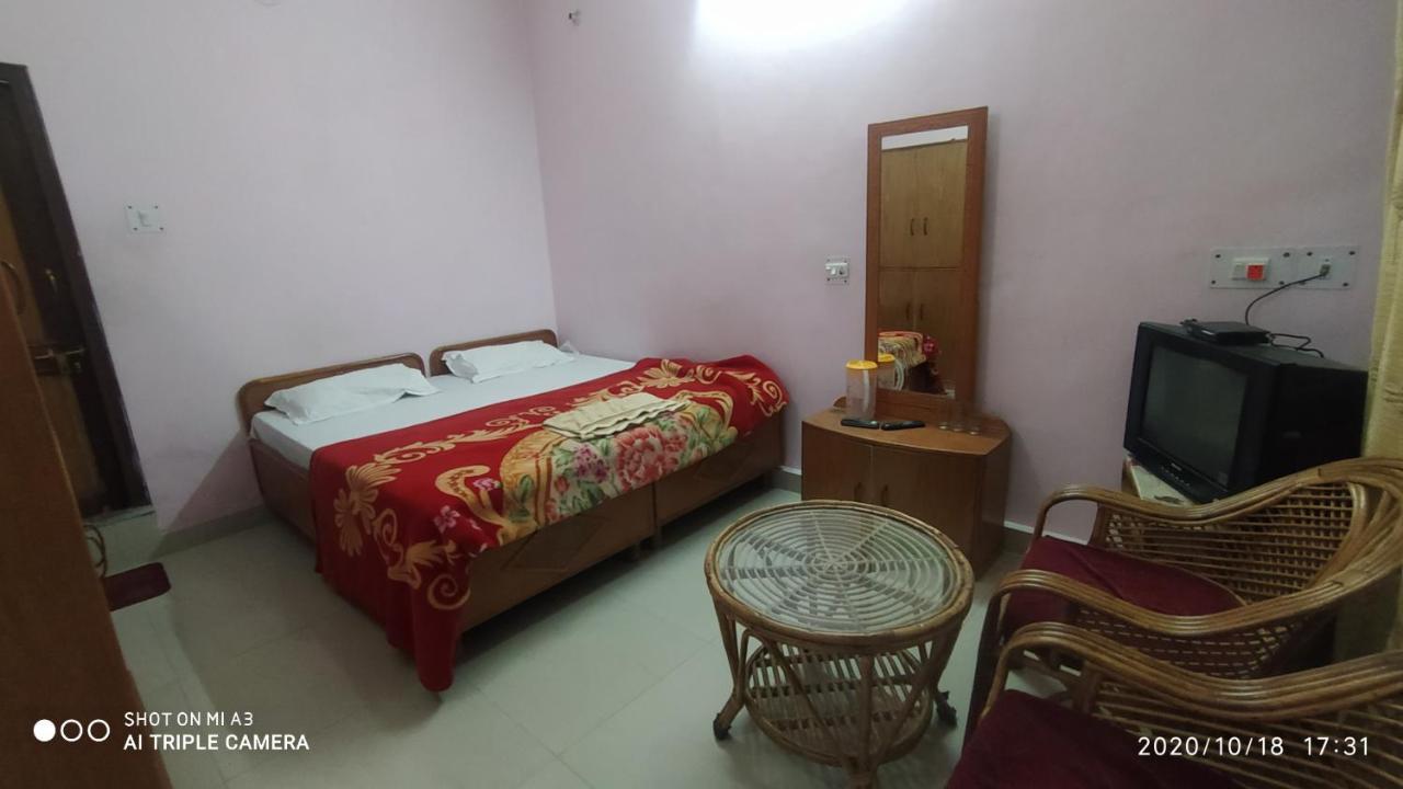 Hotel Himalayan Inn Uttarkāshi Zewnętrze zdjęcie